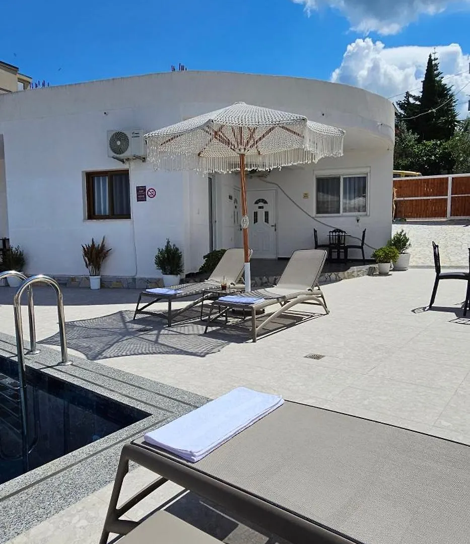 Vila Finnley Ksamil Apartment