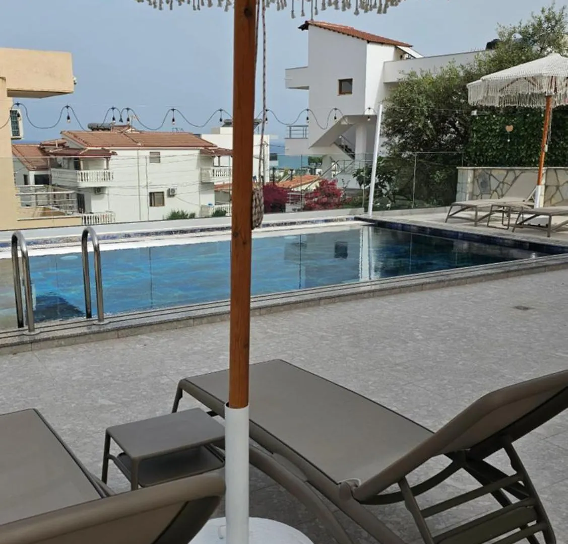 Vila Malo 2 卡萨米尔 公寓