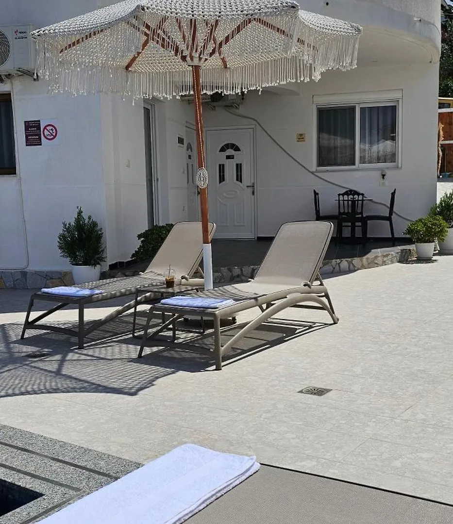 Apartment Vila Finnley Ksamil